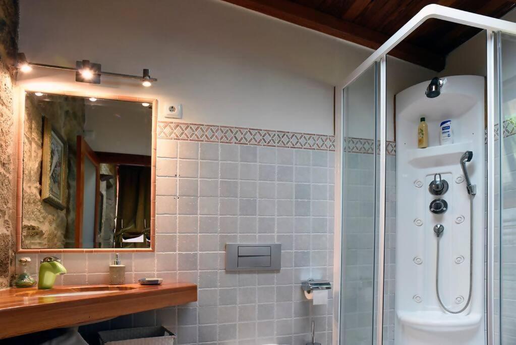 Casa De Afora Casa Con Piscina Y Jacuzzi Privados Pensionat Santiago de Compostela Exteriör bild