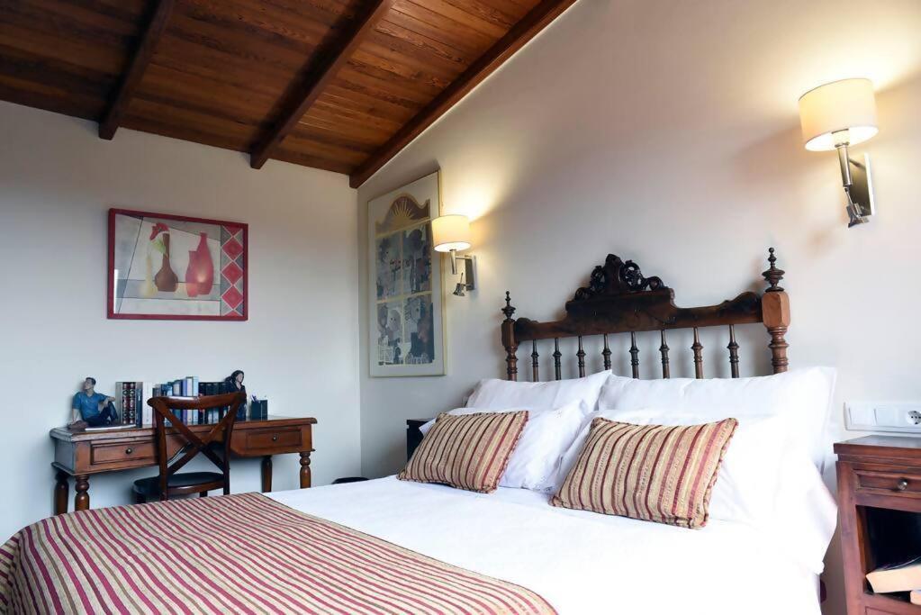 Casa De Afora Casa Con Piscina Y Jacuzzi Privados Pensionat Santiago de Compostela Exteriör bild