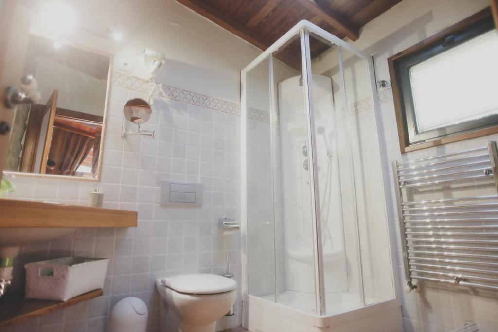 Casa De Afora Casa Con Piscina Y Jacuzzi Privados Pensionat Santiago de Compostela Exteriör bild