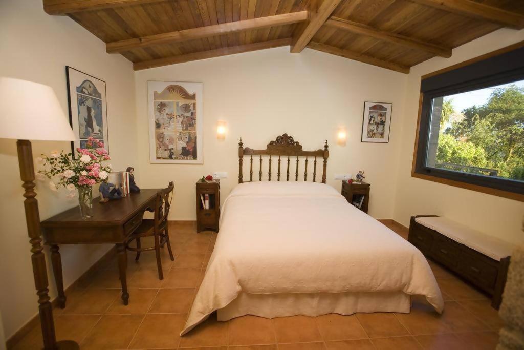 Casa De Afora Casa Con Piscina Y Jacuzzi Privados Pensionat Santiago de Compostela Exteriör bild